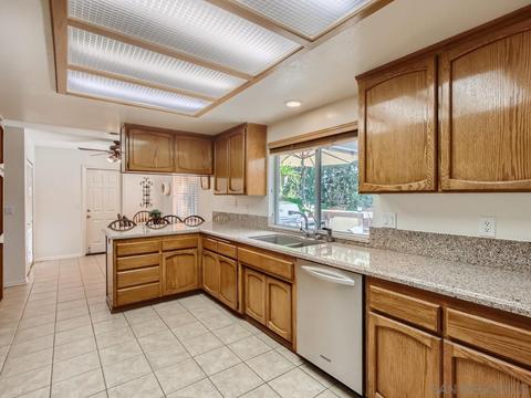 25357 Poderio Dr, Ramona, CA 92065 photo 11