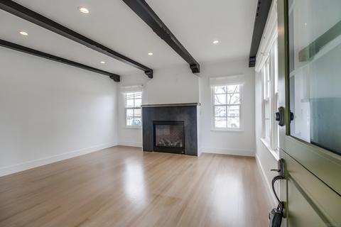 202 B Ave, Coronado, CA 92118 photo 3