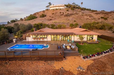 1647 Sleeping Indian Rd, Fallbrook, CA 92028 photo 4