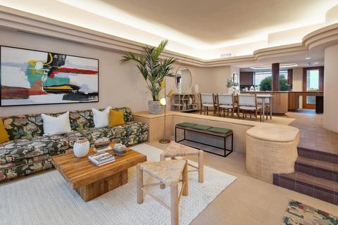 1895 Spindrift Dr, La Jolla, CA 92037 photo 14