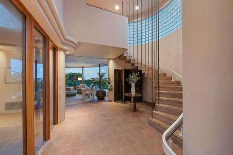 1895 Spindrift Dr, La Jolla, CA 92037 photo 9