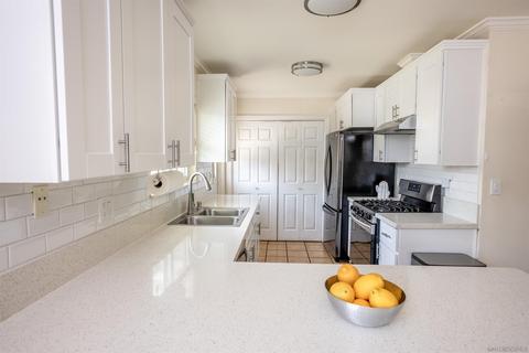 2585 Felicita Rd, Escondido, CA 92029 photo 8