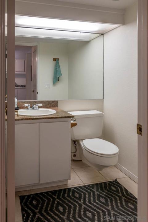 2374 Caringa Way UNIT D, Carlsbad, CA 92009 photo 10