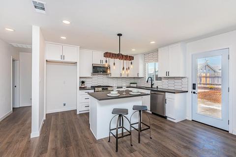 1564 Mint Ave, El Cajon, CA 92019 photo 8