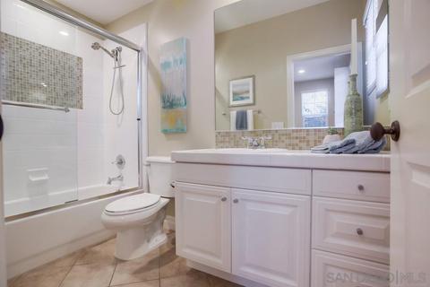 7535 Circulo Sequoia, Carlsbad, CA 92009 photo 18