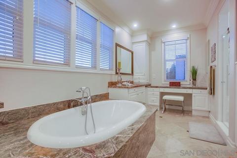 7535 Circulo Sequoia, Carlsbad, CA 92009 photo 30