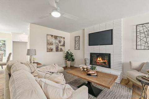 986 Phillips St, Vista, CA 92083 photo 6