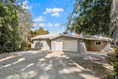 986 Phillips St, Vista, CA 92083 photo 2