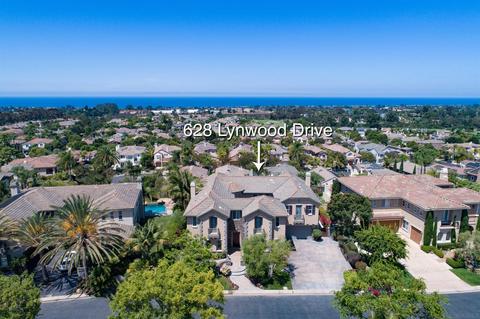 628 Lynwood Dr, Encinitas, CA 92024 photo 2