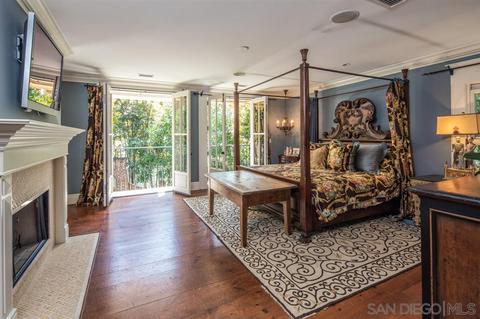 1021 Olive Ave, Coronado, CA 92118 photo 11