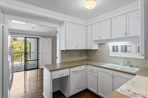 2130 Vallecitos #246, La Jolla, CA 92037 photo 10