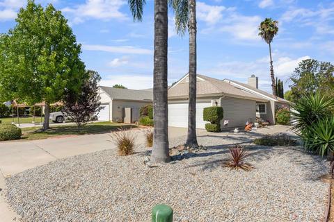 361 Shady Glen Dr, Fallbrook, CA 92028 photo 2