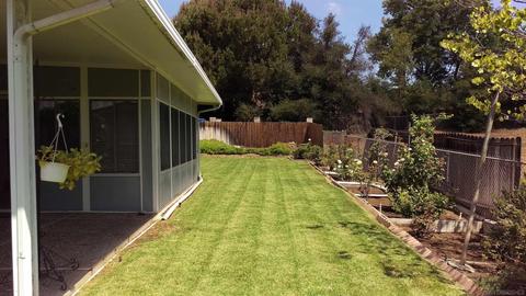 444 Hillway, Vista, CA 92084 photo 4
