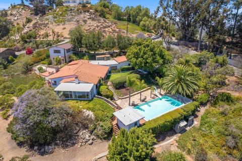 9805 Summit Dr, La Mesa, CA 91941 photo 1