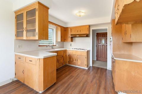 9805 Summit Dr, La Mesa, CA 91941 photo 34
