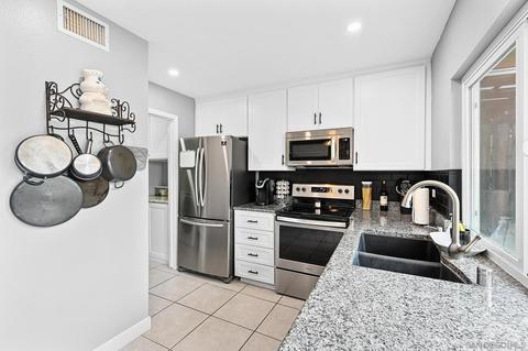 10527 Kerrigan Ct, Santee, CA 92071 photo 3