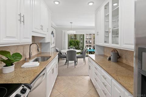 230 Prospect St #36, La Jolla, CA 92037 photo 3