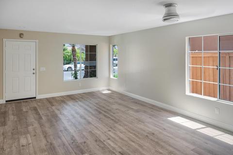 357 Aspen Creek Way, Oceanside, CA 92057 photo 8