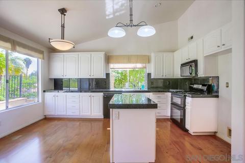 1696 Marbella Dr, Vista, CA 92081 photo 12
