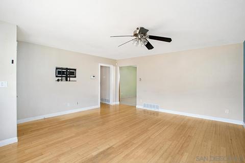 1205 Anza, Vista, CA 92084 photo 4