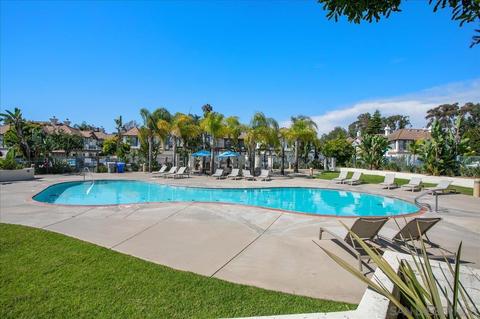 606 Sweet Pea Pl, Encinitas, CA 92024 photo 3