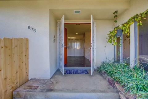 8109 Vista Dr, La Mesa, CA 91941 photo 6