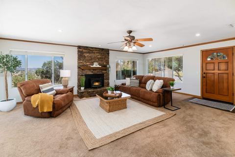 244 Shandy Ln, Ramona, CA 92065 photo 2