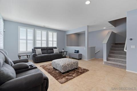 9811 Old Tree Ln, Santee, CA 92071 photo 7