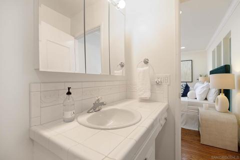 6492 Avenida Manana, La Jolla, CA 92037 photo 27