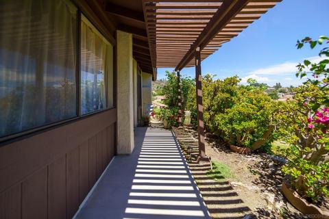 2018 Daren Gln, Escondido, CA 92026 photo 4