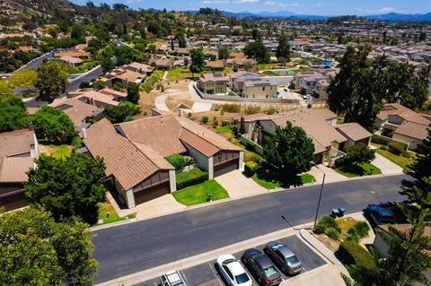 2018 Daren Gln, Escondido, CA 92026 photo 1