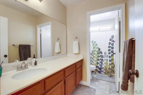 8861 Burkshire Pl, Lakeside, CA 92040 photo 31