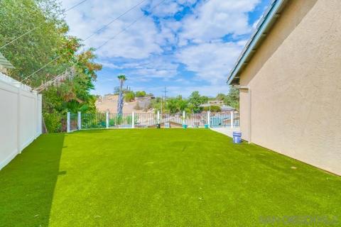 8861 Burkshire Pl, Lakeside, CA 92040 photo 4