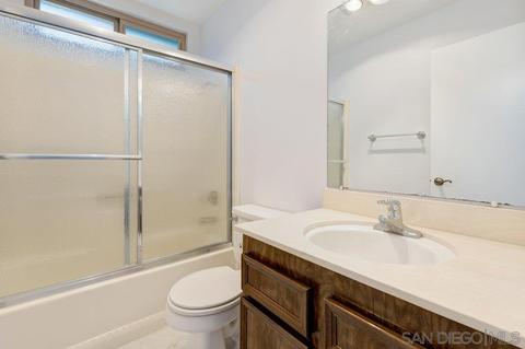 741 Nob Cir, Vista, CA 92084 photo 16