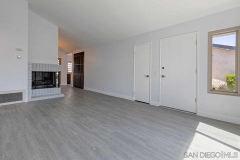 741 Nob Cir, Vista, CA 92084 photo 6