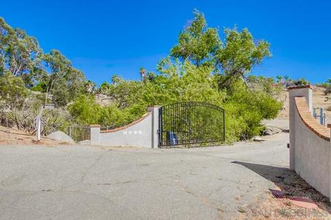 5831 Redondo Dr, Bonsall, CA 92003 photo 2