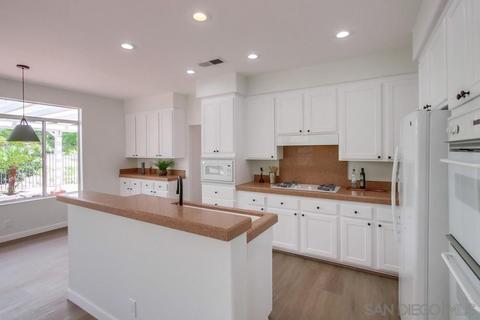 390 Camino Bailen, Escondido, CA 92029 photo 17