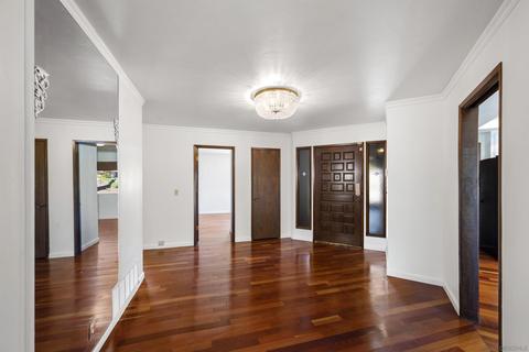 4249 Crestview Dr, La Mesa, CA 91941 photo 6