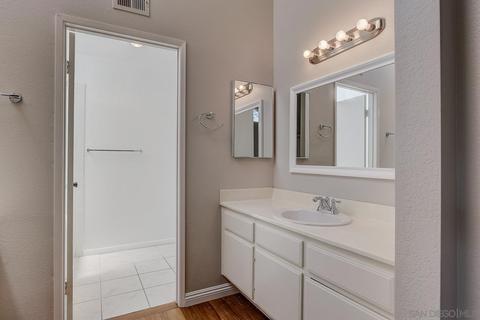 6873 Carnation Dr, Carlsbad, CA 92011 photo 22