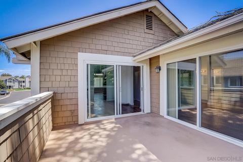 6873 Carnation Dr, Carlsbad, CA 92011 photo 9