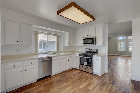 6873 Carnation Dr, Carlsbad, CA 92011 photo 19
