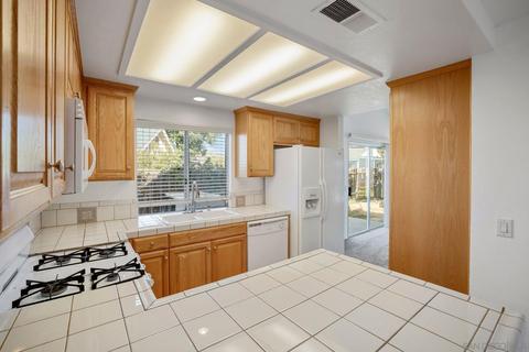 10236 Charleston Bay Ct, Lakeside, CA 92040 photo 7