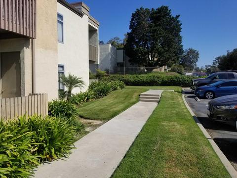432 Edgehill Ln #151, Oceanside, CA 92054 photo 2