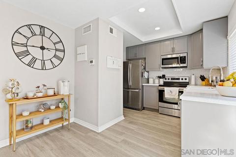 10504 Kerrigan Ct, Santee, CA 92071 photo 2