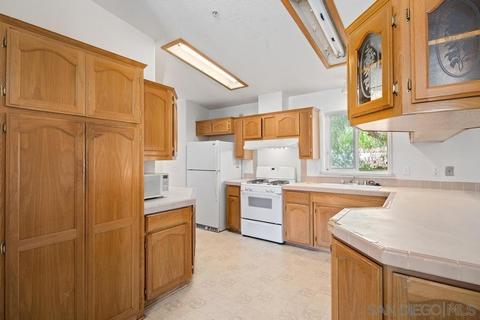 2125 Crest Dr, El Cajon, CA 92021 photo 10