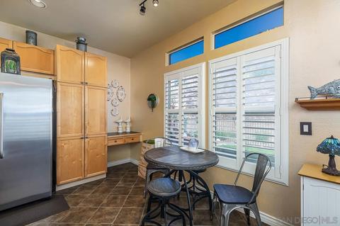 2477 Fallbrook Pl, Escondido, CA 92027 photo 9