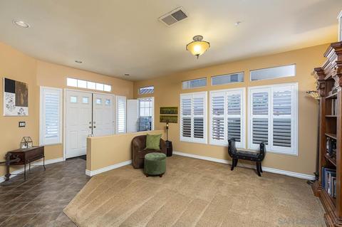 2477 Fallbrook Pl, Escondido, CA 92027 photo 5
