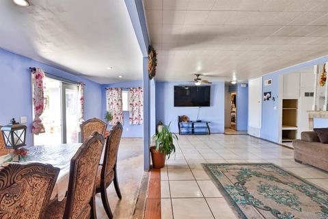 749 Camellia St, Escondido, CA 92027 photo 4