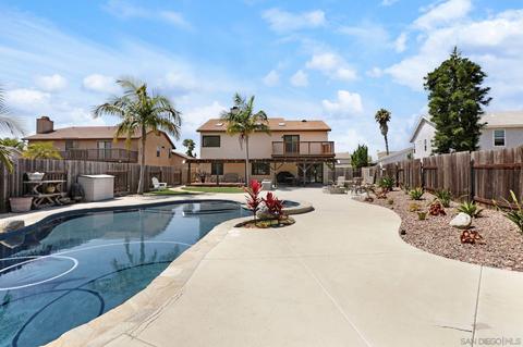 2826 Brandeis Dr, Oceanside, CA 92056 photo 1