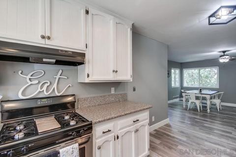 8960 Greenview Pl, Spring Valley, CA 91977 photo 11